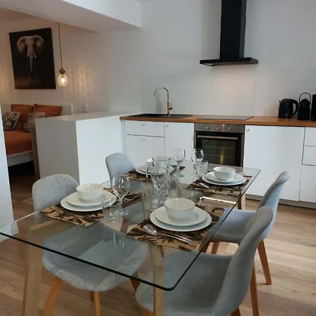 Apartment Le Bompard 50 M2 Art Deco Plein Centre Avec Jardin *