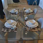 Daire Le Bompard 50 M2 Art Deco Plein Centre Avec Jardin
