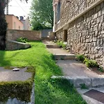 Le Bompard 50 M2 Art Deco Plein Centre Avec Jardin * Rodez