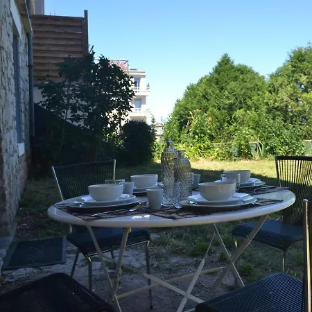 Appartement Le Bompard 50 M2 Art Déco Plein Centre Avec Jardin Rodez