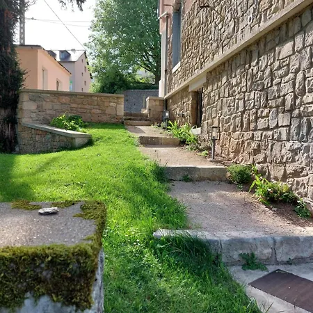 Le Bompard 50 M2 Art Deco Plein Centre Avec Jardin * Rodez