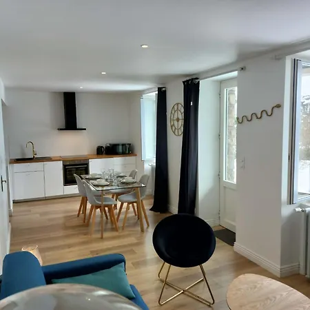 Le Bompard 50 M2 Art Deco Plein Centre Avec Jardin Апартаменты